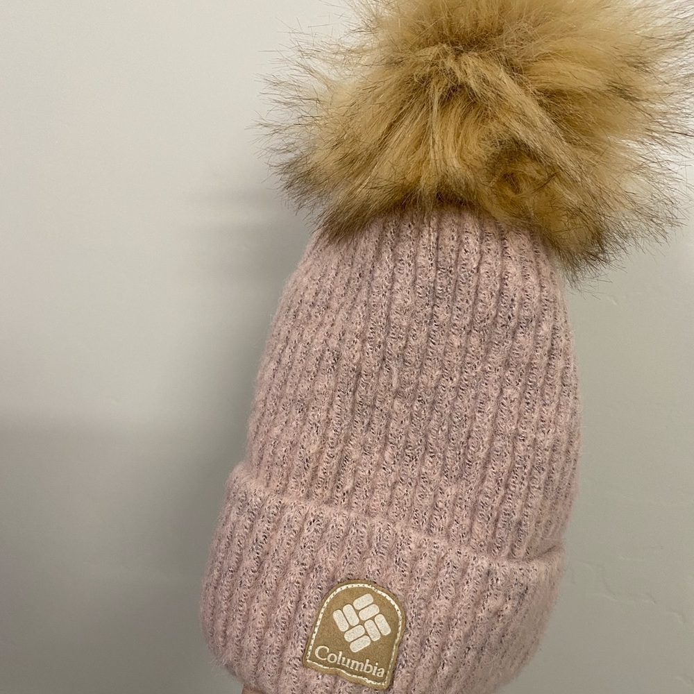 COLUMBIA pink beanie